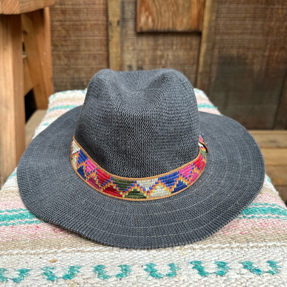 Packable Prana Hat. Unisex size O/S